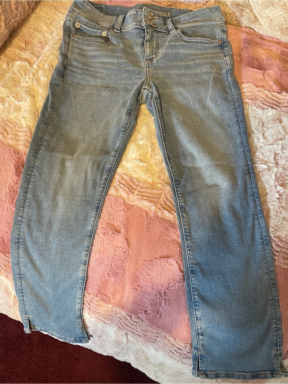American Eagle Outfitters Next Level Stretch “Artist”  Light Blue Crop Jeans.